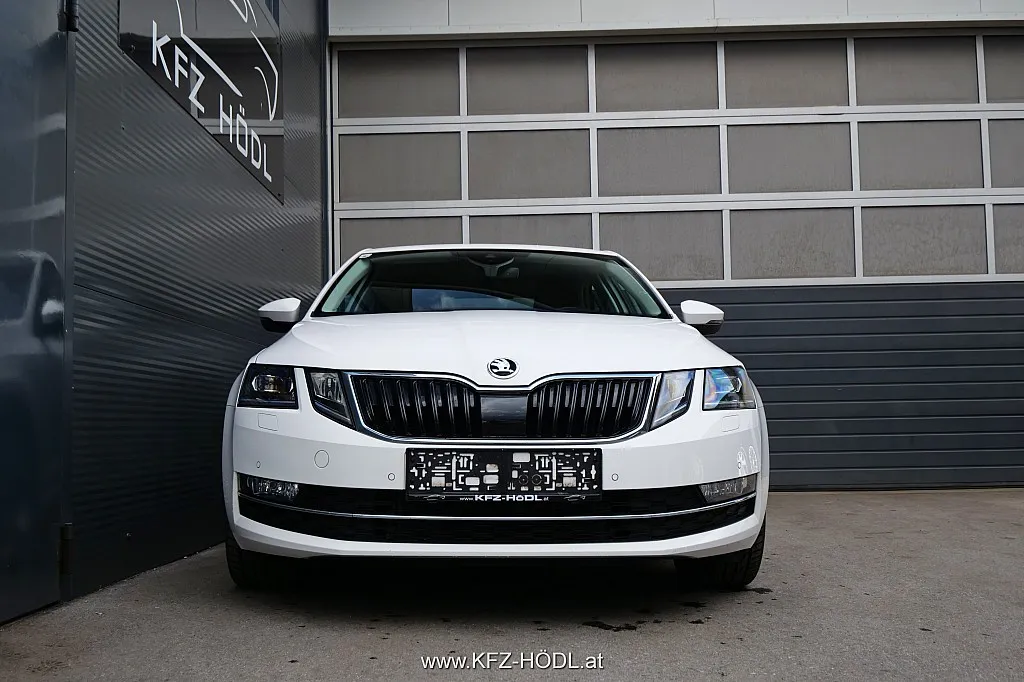 Skoda Octavia 1,6 TDI Style Image 3