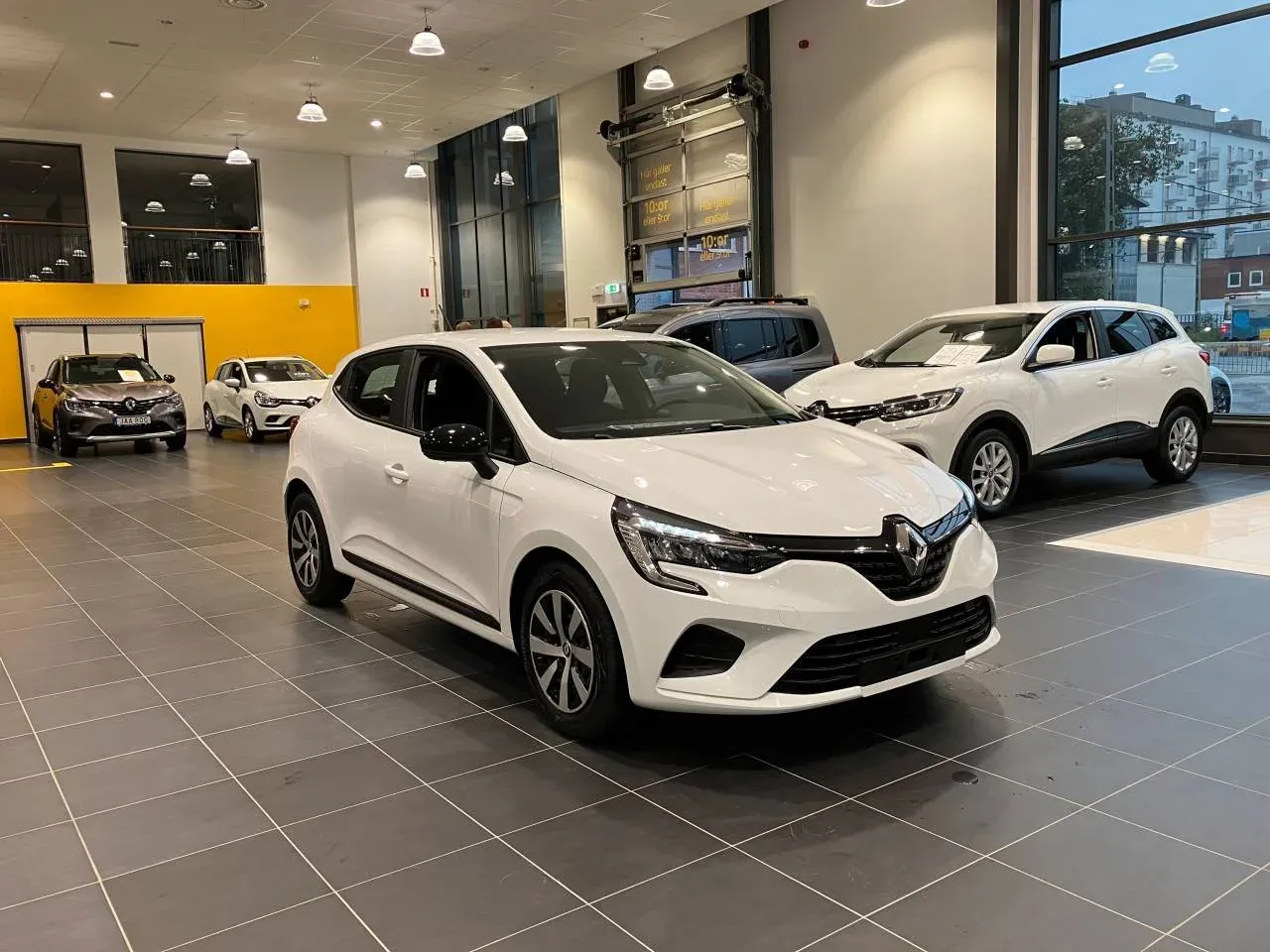 Renault Captur EQUILIBRE P-LEASING 2399KR/MÅN Image 1